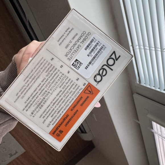 Zoleo Global Satellite communicator - Picture 3 of 7